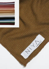 Laden Sie das Bild in den Galerie-Viewer, YELL Schal aus geripptem Jersey