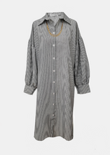 Load image into Gallery viewer, CARLINA Long blouse Black striped