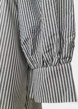 Load image into Gallery viewer, CARLINA Long blouse Black striped