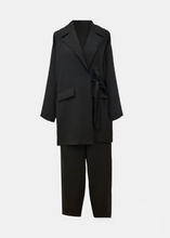 Charger l&#39;image dans la galerie, Ensemble blazer &amp; pantalon en lin Noir
