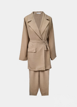 Load image into Gallery viewer, Beige blazer & pants set