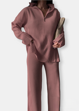 Load image into Gallery viewer, Pink knitted set