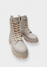 Load image into Gallery viewer, Beige flat ankle boots