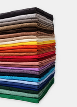 Laden Sie das Bild in den Galerie-Viewer, SABA-Schal aus geknittertem Bambus