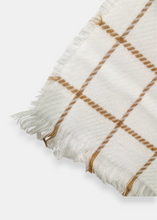 Load image into Gallery viewer, Écharpe cosy motif tartan