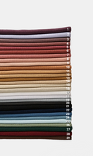 Laden Sie das Bild in den Galerie-Viewer, YELL Schal aus geripptem Jersey