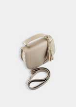 Charger l'image dans la galerie, Sac à bandoulière demi-lune Taupe