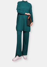 Load image into Gallery viewer, SARIN Lightweight knit set Green