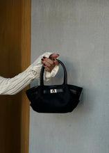 Load image into Gallery viewer, NUNKI Black Bucket Bag