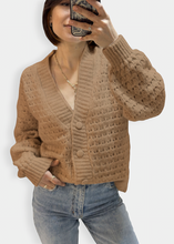 Load image into Gallery viewer, SYRMA Cardigan Camel