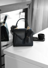 Load image into Gallery viewer, Sac à bandoulière Noir
