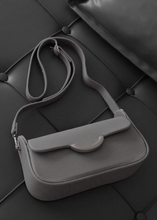 Load image into Gallery viewer, Sac à bandoulière Gris