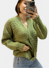 Load image into Gallery viewer, SYRMA Cardigan Pistachio Green