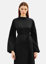 Load image into Gallery viewer, Robe Satin Noir