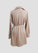 Load image into Gallery viewer, Chemise tunique satinée Taupe