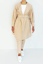 Load image into Gallery viewer, PEA Blazer Beige