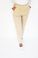 Load image into Gallery viewer, PAW Trousers Beige