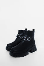 Load image into Gallery viewer, ADAMS Flat ankle boots Black