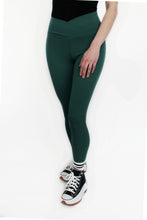 Load image into Gallery viewer, NIKKO Crossover leggings Green