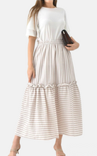 Load image into Gallery viewer, TAPIA Beige & White pleated skirt