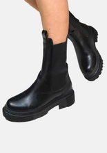 Load image into Gallery viewer, KANA Ankle boots Black