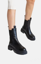 Load image into Gallery viewer, KANA Ankle boots Black