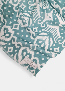 ZAIMA Linen scarf with ethnic patterns