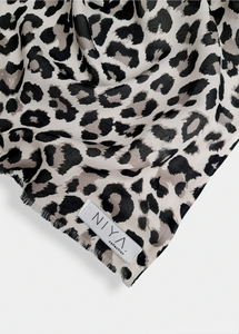 ZAIMA Linen scarf with leopard pattern