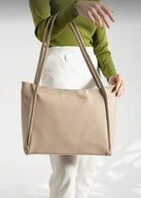 Laden Sie das Bild in den Galerie-Viewer, Sac Cabas Beige
