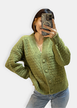 Load image into Gallery viewer, SYRMA Cardigan Vert pistache
