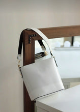 Charger l&#39;image dans la galerie, Sac seau Blanc
