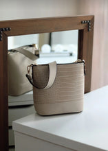 Laden Sie das Bild in den Galerie-Viewer, Sac seau Taupe
