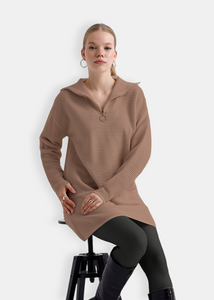 OKAB Pull-robe en maille à col montant Beige