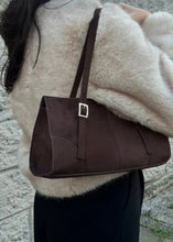 Load image into Gallery viewer, Sac baguette suédine Brun café noir
