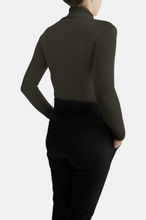 Load image into Gallery viewer, RAX Col roulé en maille Vert kaki
