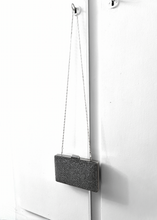 Load image into Gallery viewer, Sac de soirée avec strass Noir argenté
