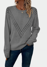 Load image into Gallery viewer, Pull en maille V Gris
