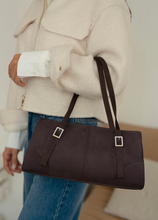 Load image into Gallery viewer, Sac baguette suédine Brun café noir
