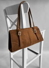 Load image into Gallery viewer, Sac baguette suédine Tabac
