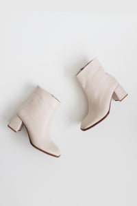 IDA Nude ankle boots