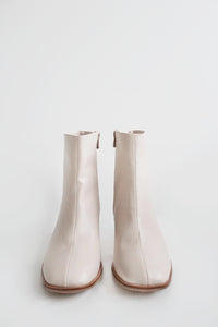 IDA Nude ankle boots