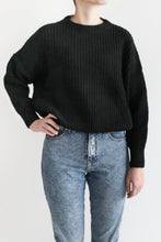 Load image into Gallery viewer, OMOA Knitted sweater Black
