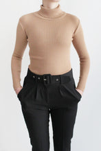 Load image into Gallery viewer, RAX Knitted turtleneck Caramel
