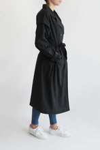 Load image into Gallery viewer, DORIA Trench coat Black
