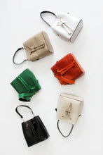 Load image into Gallery viewer, DILLY Bucket bag
