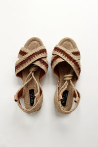 CALIS Brown Rattan Sandals