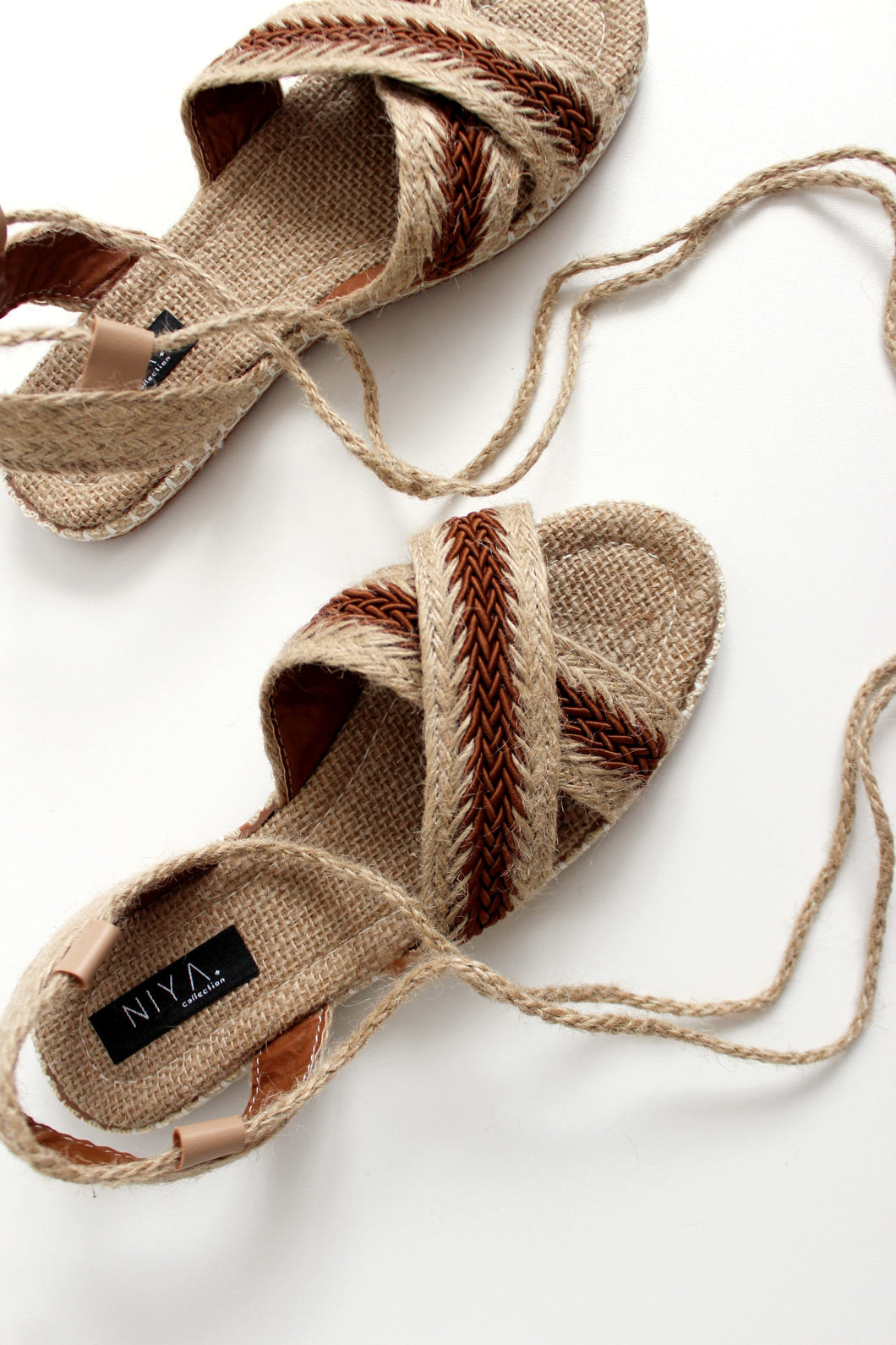 CALIS Brown Rattan Sandals