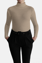 Load image into Gallery viewer, RAX Knit turtleneck Heather beige
