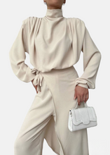 Load image into Gallery viewer, VESCE Jumpsuit set Off-white
